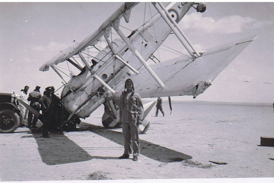 Vickers Vincent Nose Over Landing, Iraq 1937